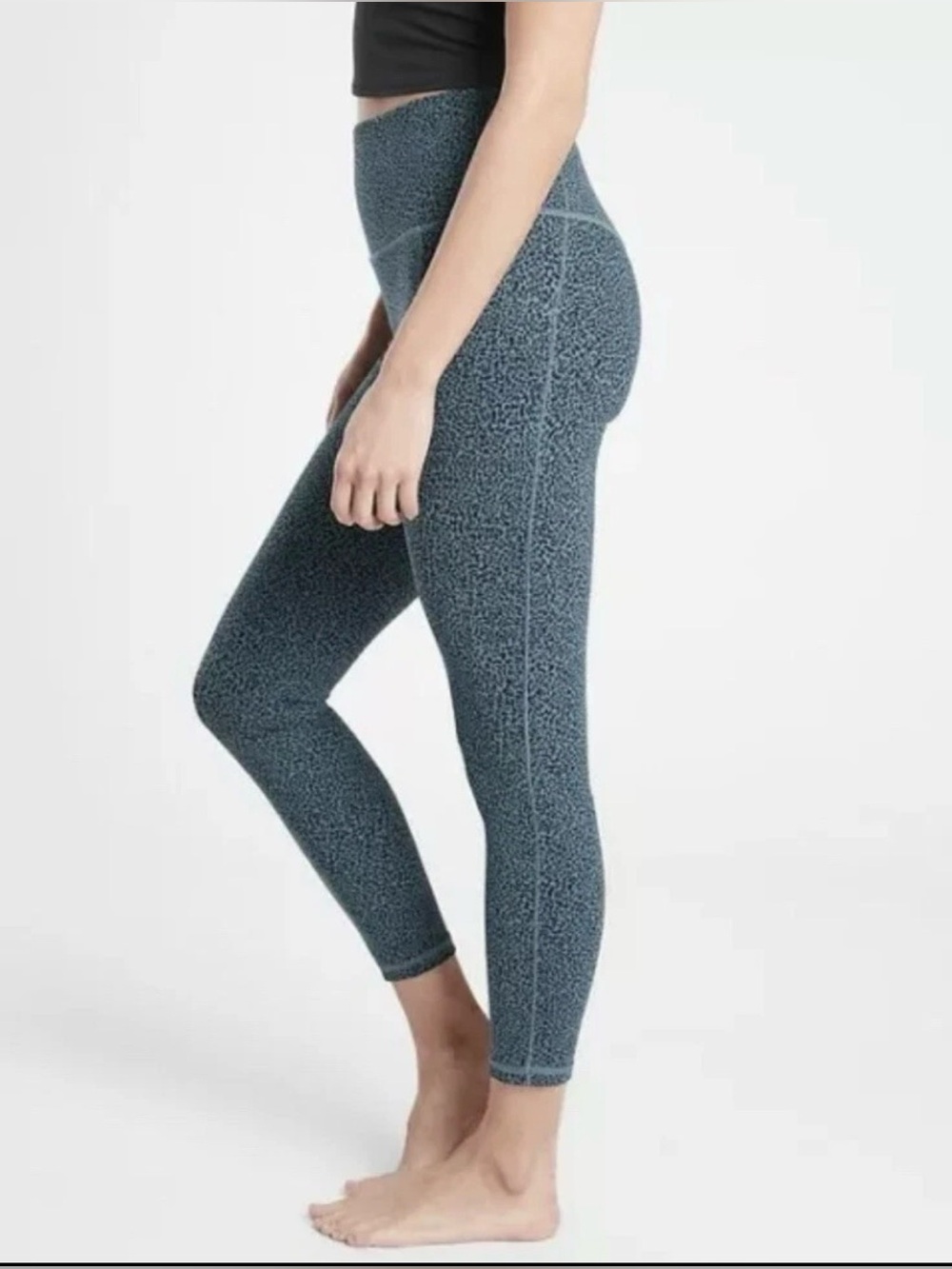 Athleta Salutation Stash II Textured Tight